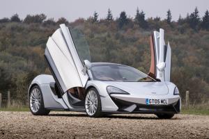 McLaren 570GT 2016 года (UK)
